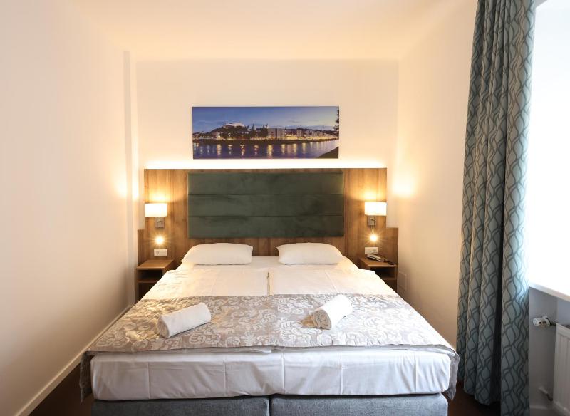 Double Room Plus with Garden View image 3