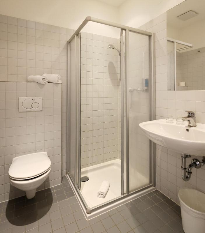 Standard Twin Room Plus image 1