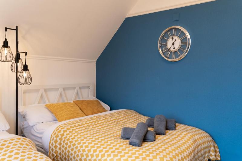 Open Mind Property - Spacious Ensuite Studio for 4 - image 12
