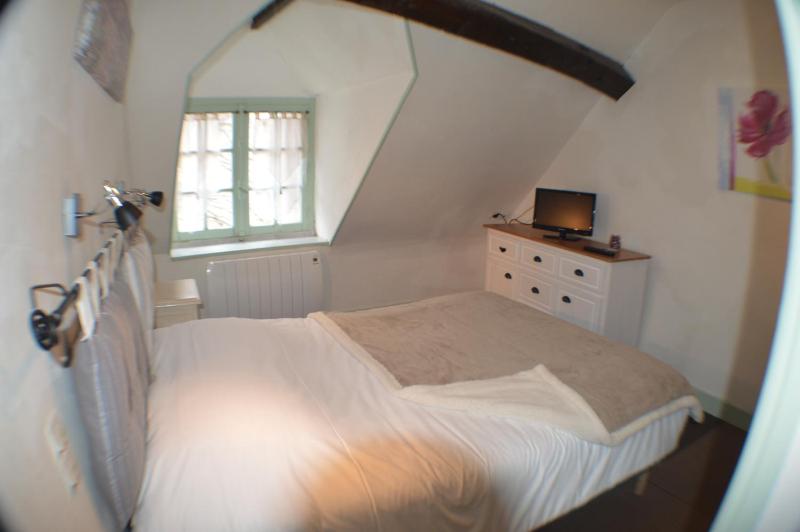 Standard Double Room image 2