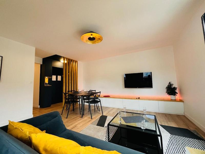 Casa Amarelo - image 25