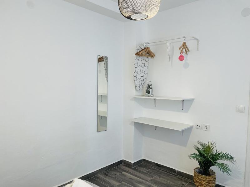 Apartamento Alboran en el centro de Nerja - image 11