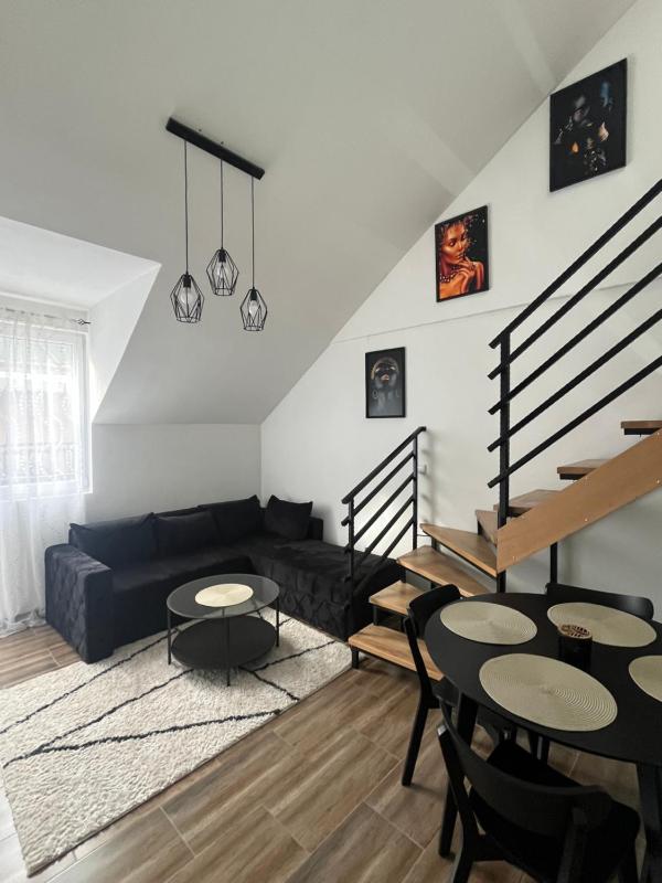 Central Duplex Apartment - image 12