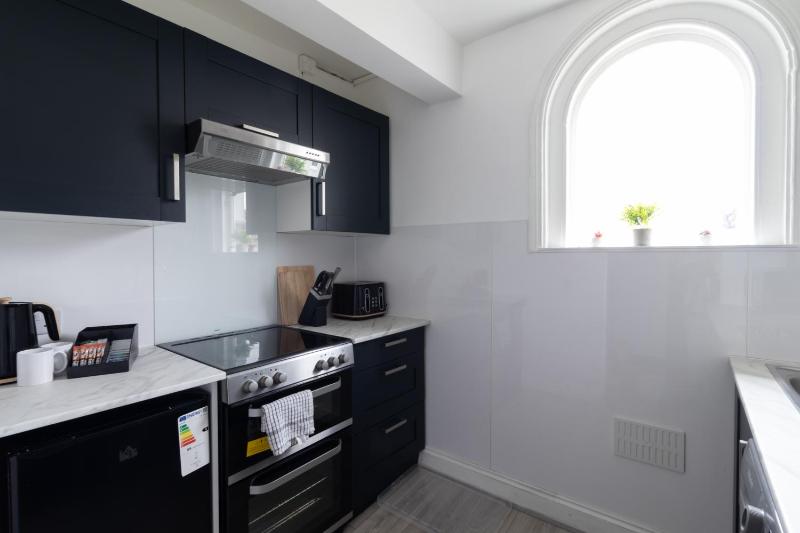 Open Mind Property - 2 BR 4 Beds & 6 Guests - image 2