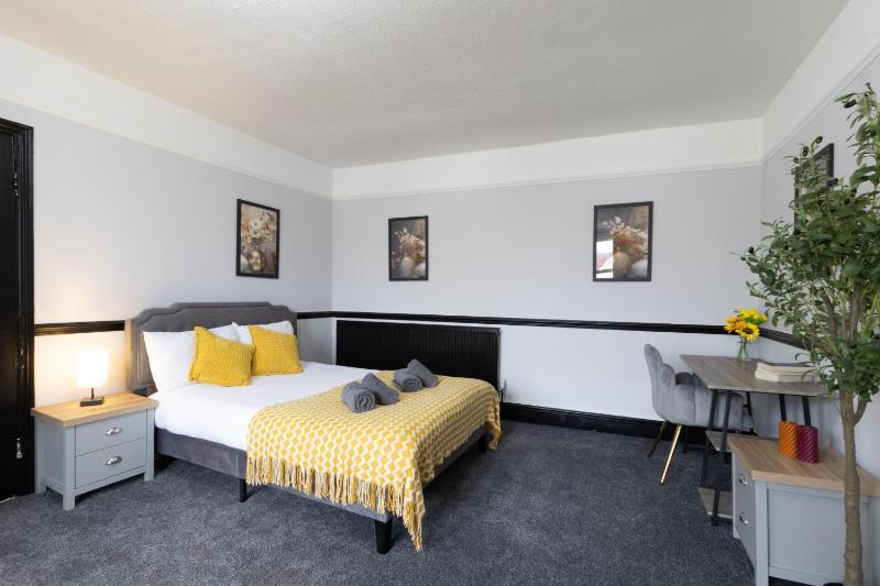 Open Mind Property - 2 BR 4 Beds & 6 Guests - image 8