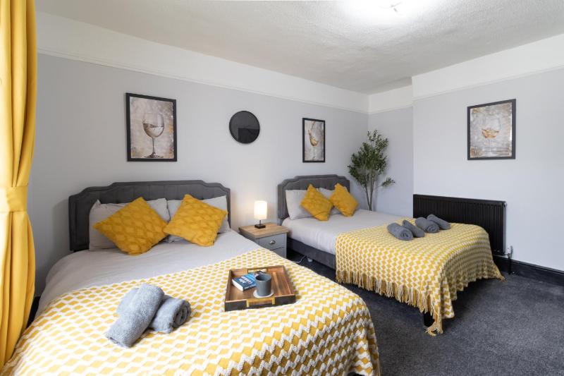 Open Mind Property - 2 BR 4 Beds & 6 Guests - image 12