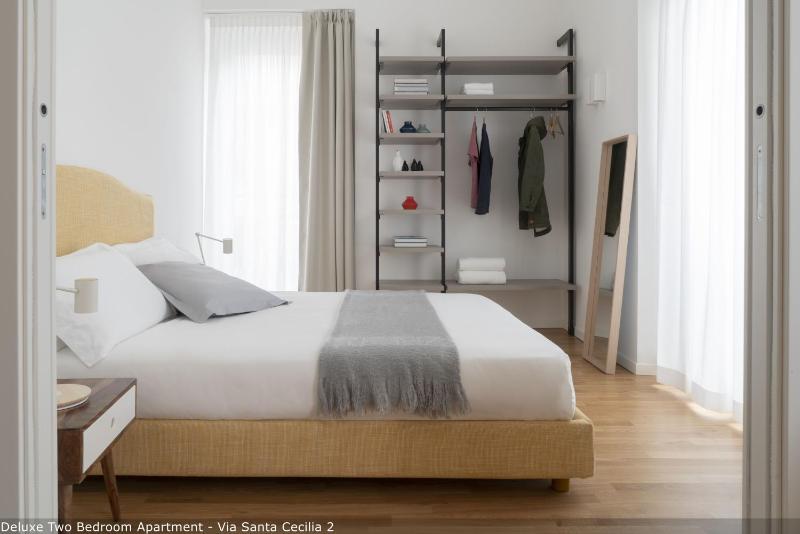 Deluxe Two-Bedroom Apartment - Via Santa Cecilia 2 image 1