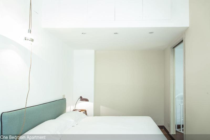 One-Bedroom Apartment image 4