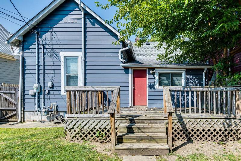 Charming 2-Bedroom Home with Private Gym - image 6