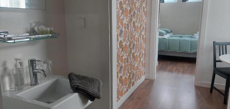 Standard Double Room image 4