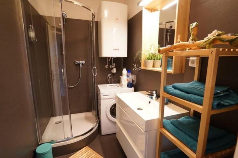 Stylish New City Appartement - image 5