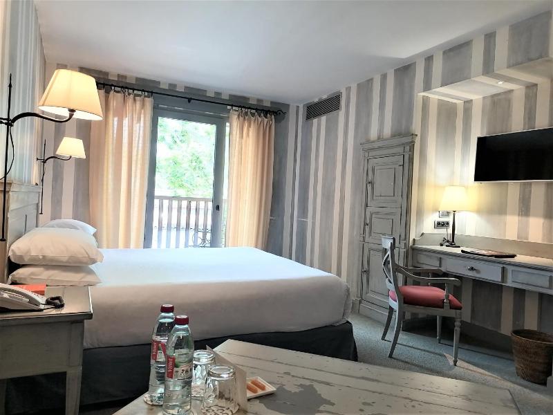 Single or Double Room image 4