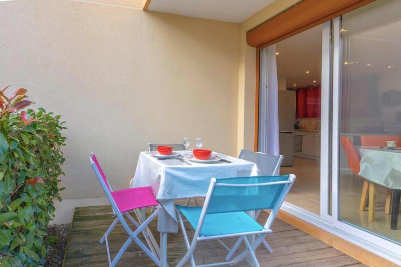 Charming T2 100 meters from the beach - image 15