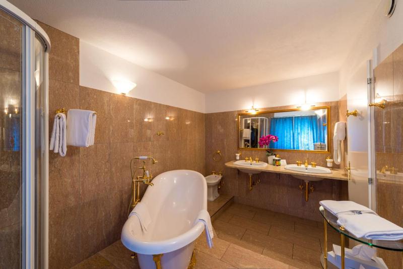 Junior Suite image 3