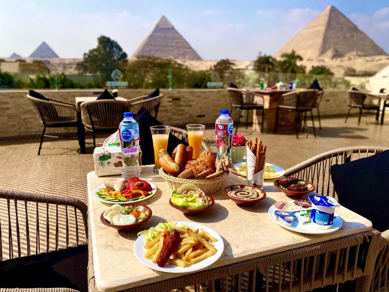 Nemes Pyramids View INN - image 4