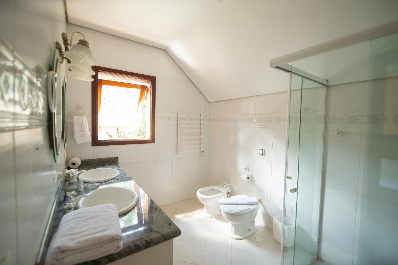 Araucária Lodge - 800 metros do Capivari - image 16