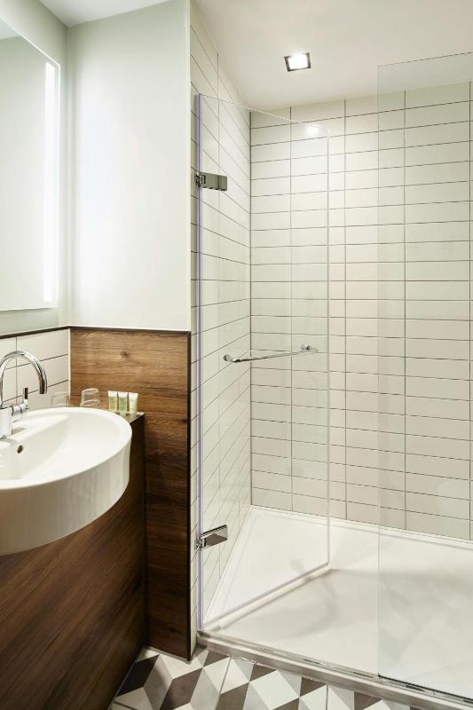 Two-Bedroom Suite image 2