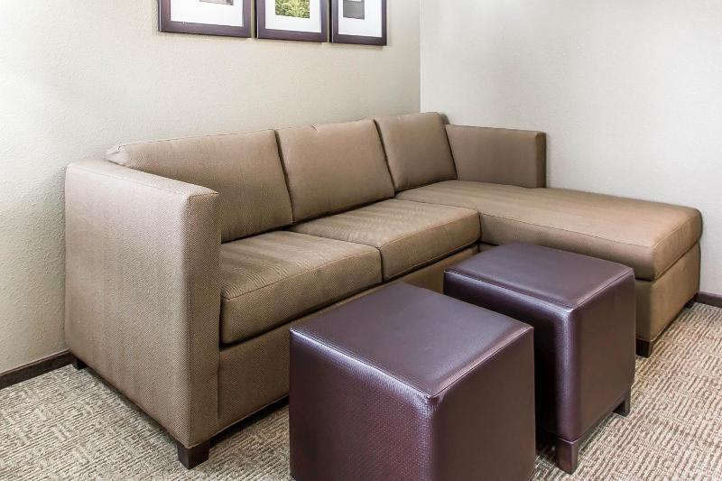 Queen Suite with Two Queen Beds and Sofa Bed - Disability Access - Non-Smoking image 2