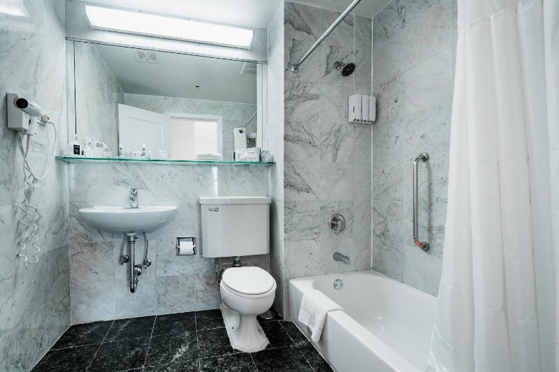 King Suite with Lake View image 2
