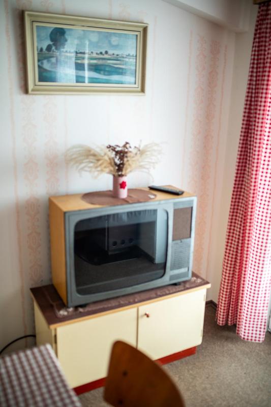 Large Double or Twin Room image 4