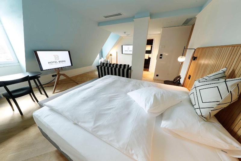 Suite with Sofa Bed image 1