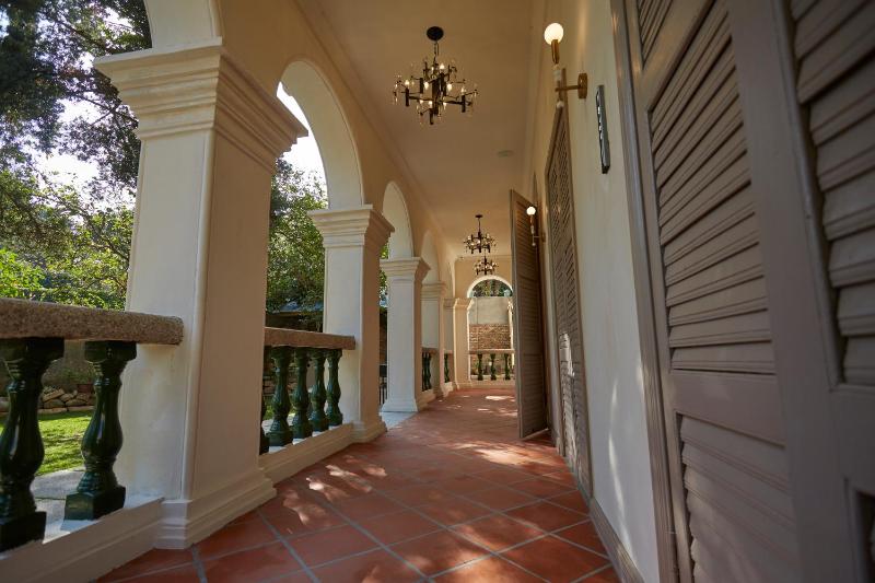 Gulangyu Baiju Monet Garden Coffee Music Villa - image 6