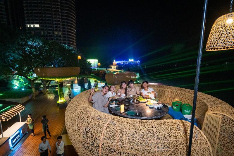 Apartment Condo Rent Near River in Phnom Penh City - image 8