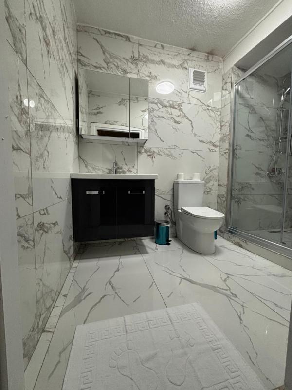 Deluxe Triple Room image 2