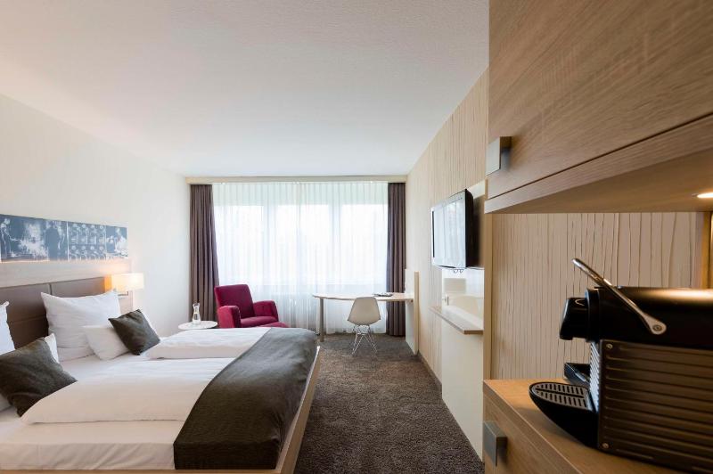 King Room image 3