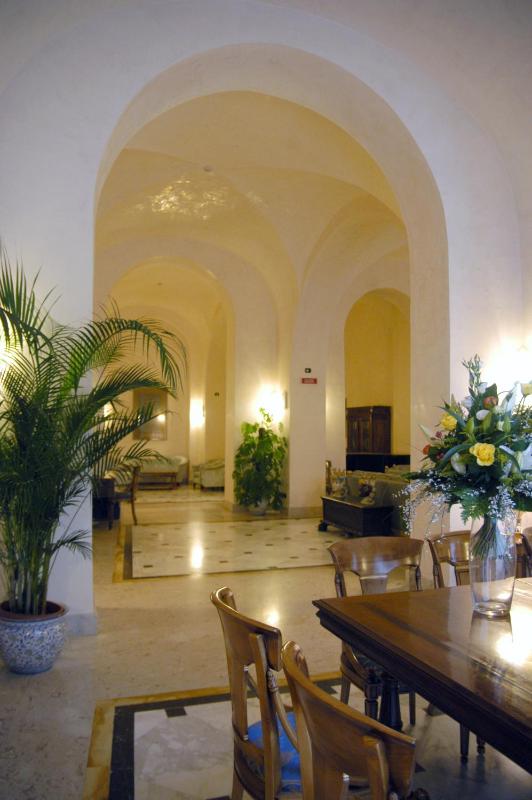 Katane Palace Hotel - image 10