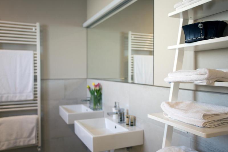 Deluxe Junior Suite image 4