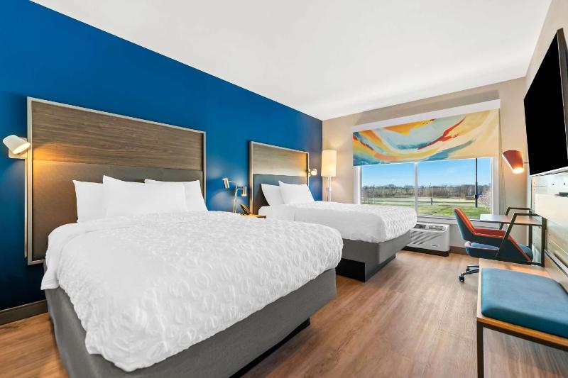 Queen Room with Two Queen Beds and Walk-In Shower image 1