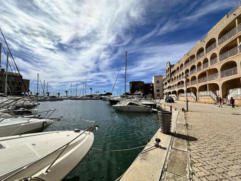 HYEDHI Studio pour 4 personnes avec vue mer sur le port d'Hyères - image 14