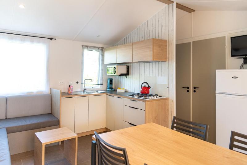 Standard Chalet 3 image 1