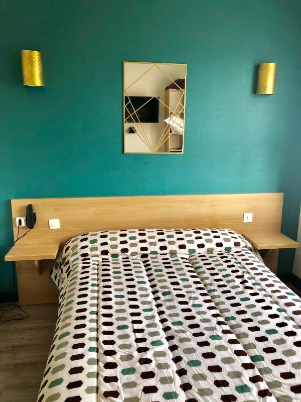 Superior Double Room image 3