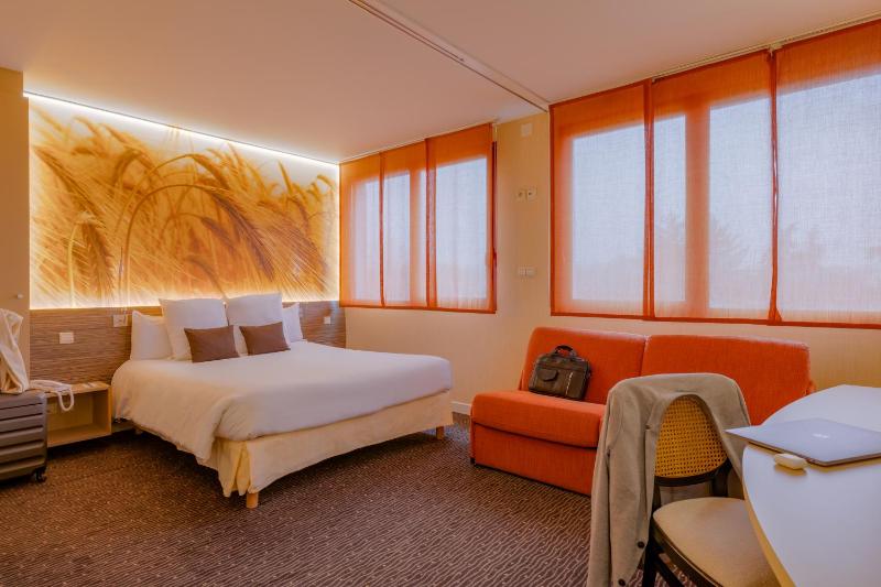 Privilege Double Room with Sofa Bed image 1