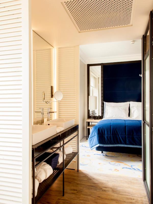 Superior Room image 1