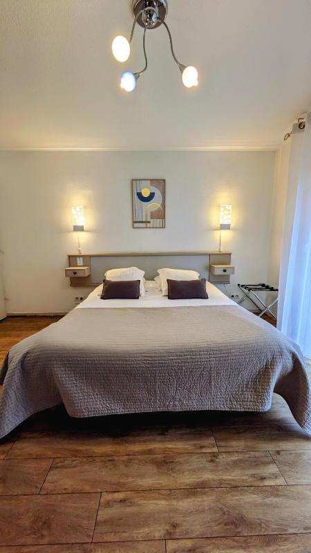 Double Bed Studio image 2