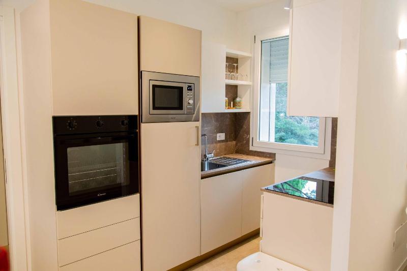 Apartment image 3