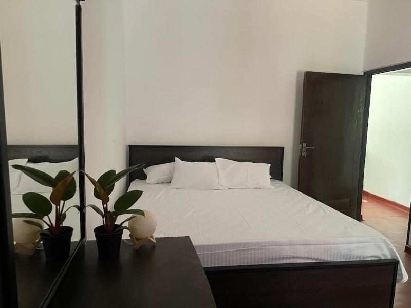 Green Sapphire Anuradhapura - Vacation Home - image 2
