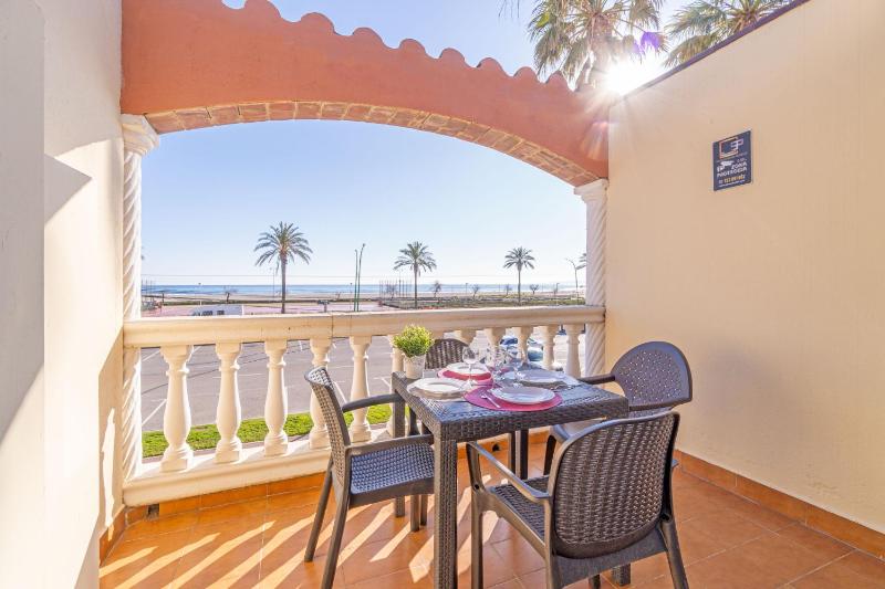 Apart-rent Apartamento Bahia 0022 enfrente de la playa - image 9