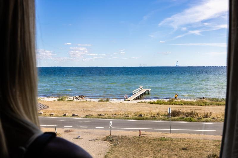 Double or Twin Room with Sea View image 2