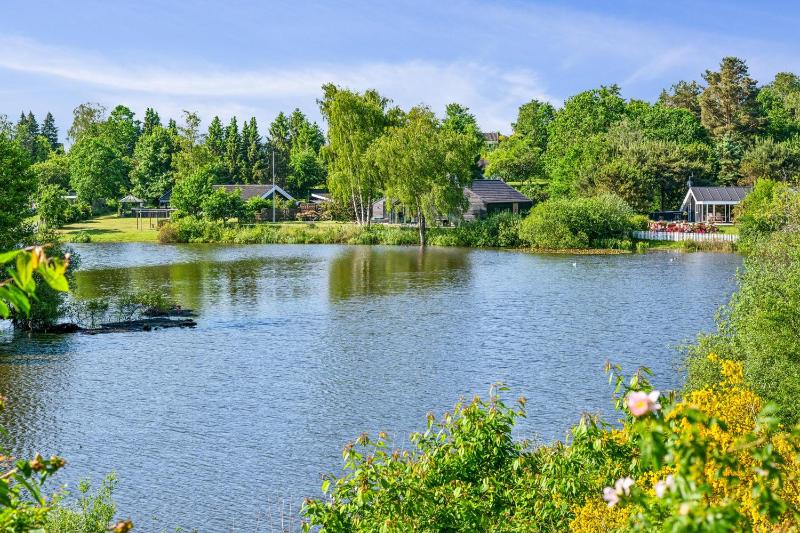 Well-Furnished Holiday Home With Beautiful Views Of The Lake And Countryside Close To Child-Friendly Lyngsbæk Beach And Only 10 Minutes From - image 14