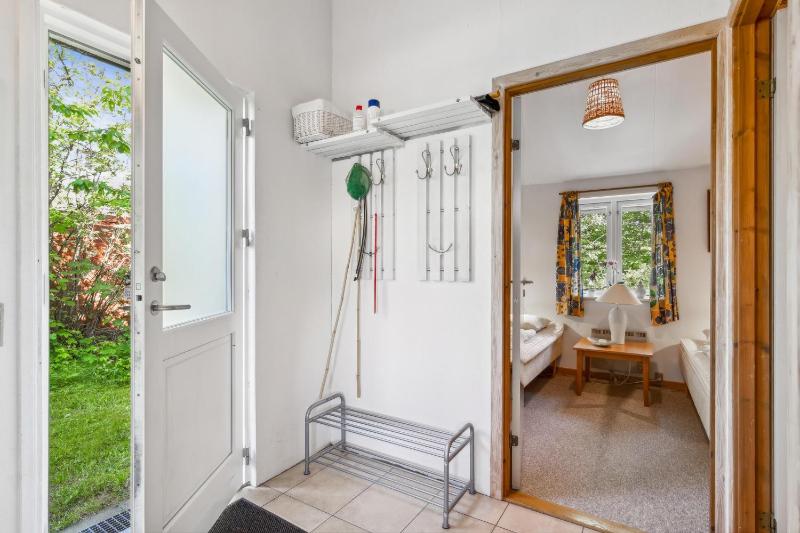 Well-Furnished Holiday Home With Beautiful Views Of The Lake And Countryside Close To Child-Friendly Lyngsbæk Beach And Only 10 Minutes From - image 22