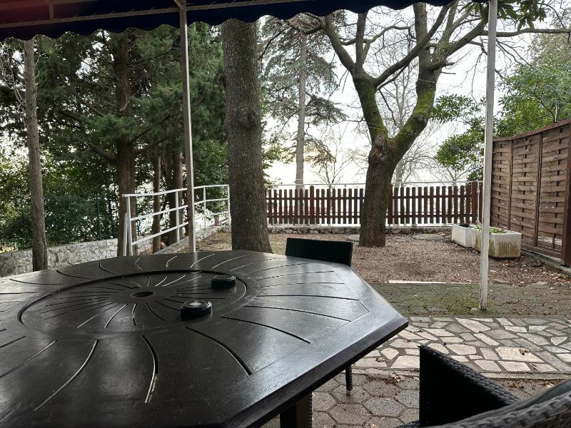 Apartment with Sea View image 2