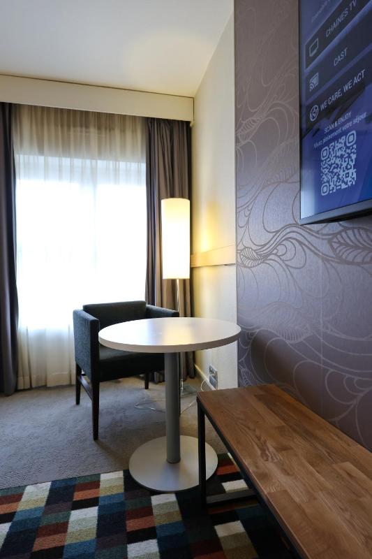Standard Double Room image 2