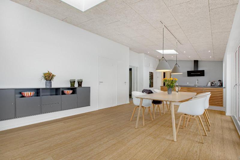 Luxury Holiday Home With Panoramic Views Of Ebeltoft Bay And Outdoor Spa - image 21