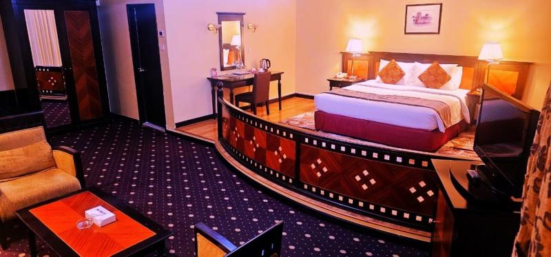 Executive Suite image 4