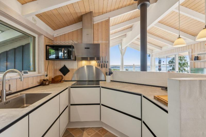 Exclusive And Well-Maintained Holiday Home With Breathtaking Panoramic Views Spa Sauna And A Wonderful Terrace Close To Child-Friendly Handrup - image 4