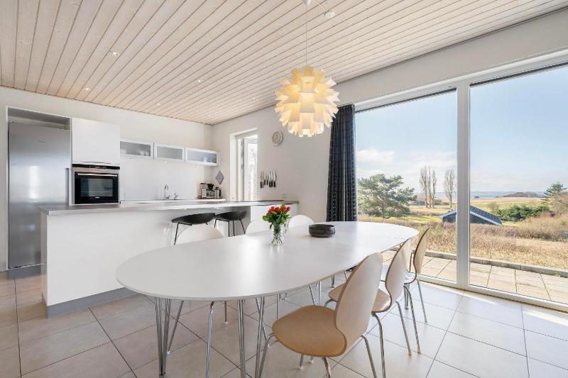 Spacious Holiday Home Near Ebeltoft Ideal For 10 People - image 32